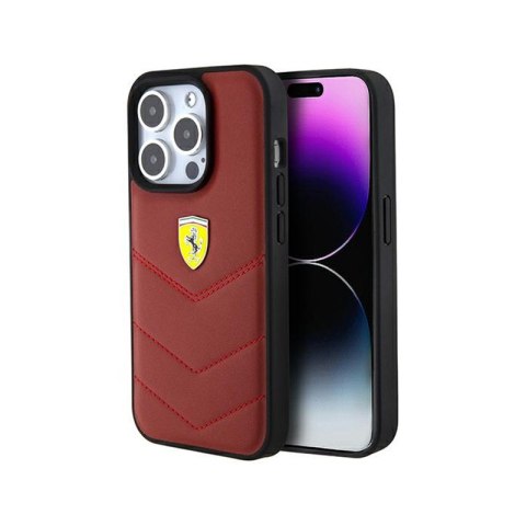 Ferrari Quilted Metal Logo - Case for iPhone 15 Pro (red)